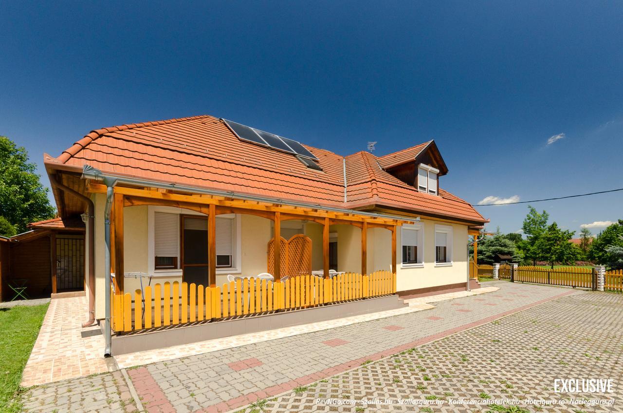Barbara Apartmanhaz เคฮีดาคุชทานี ภายนอก รูปภาพ